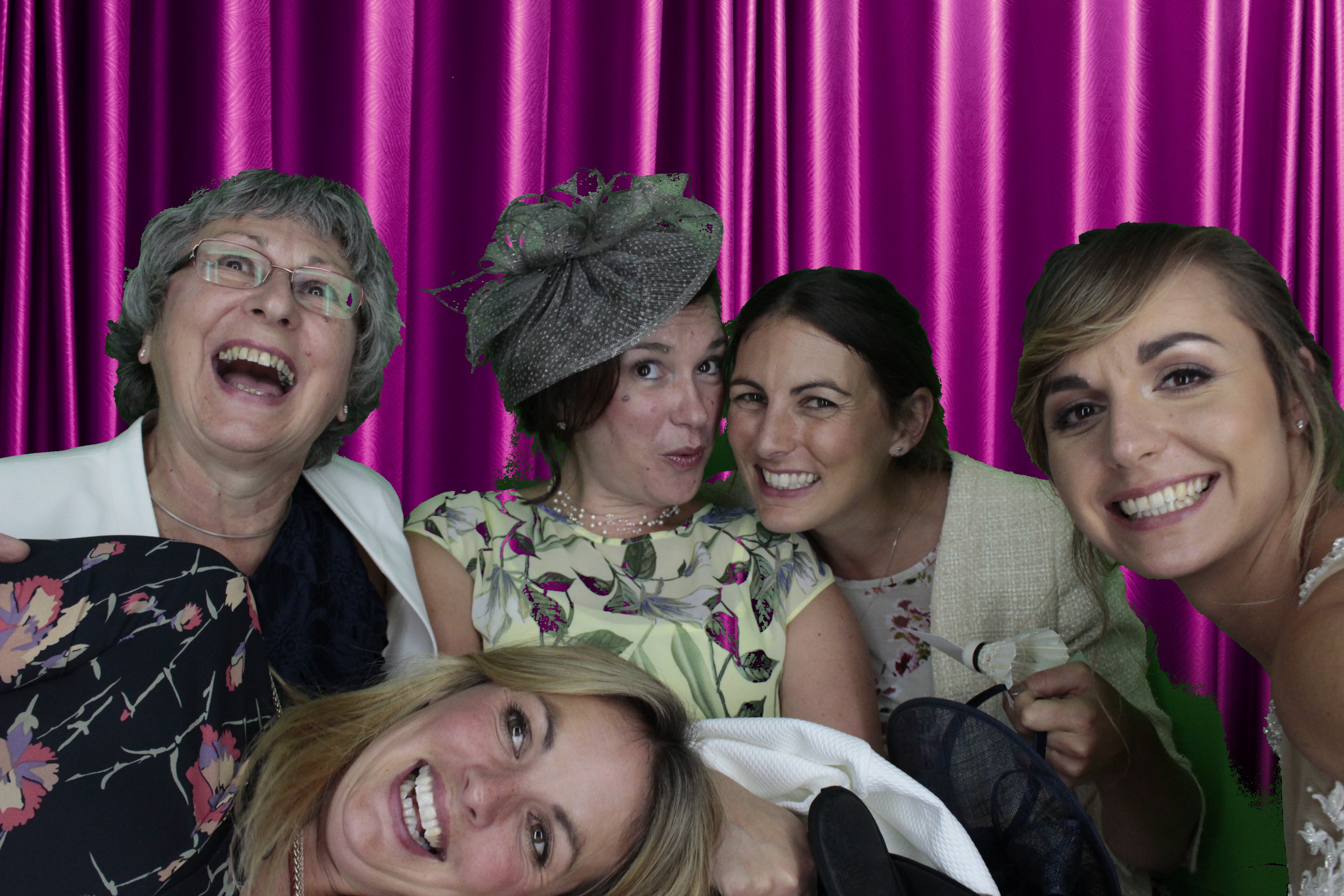Mr & Mrs Bowles | View more photos from the event at gallery.myphotoboothexperience.co.uk/u/MyPhotoBoothExperienceLtd/Mr-Mrs-Bowles